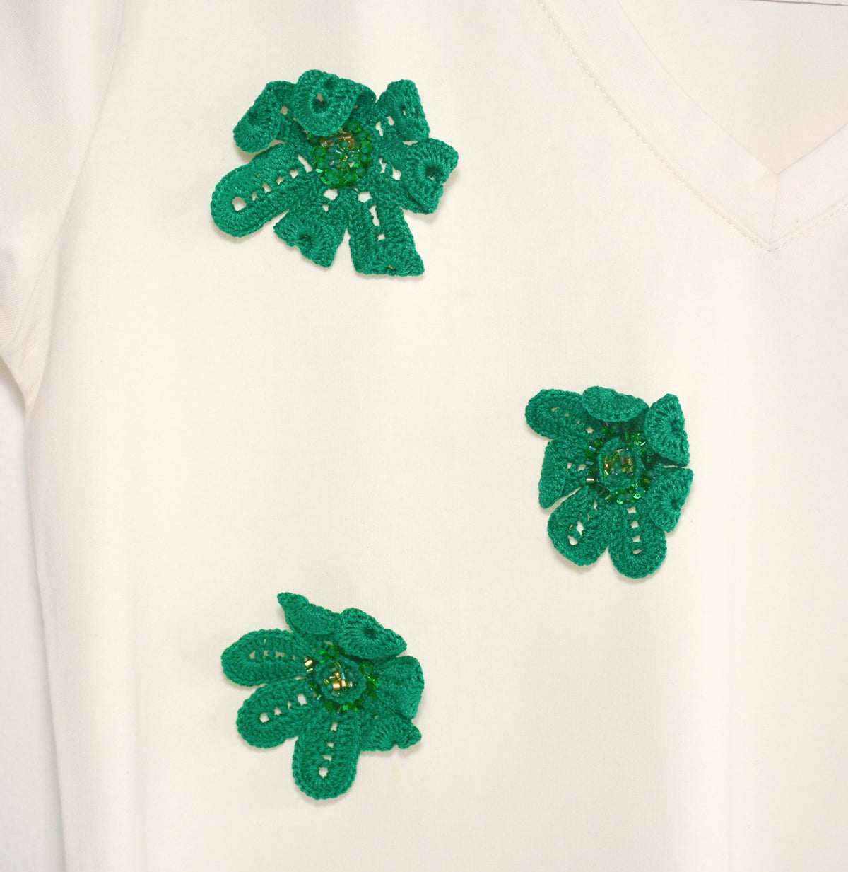 Embroidered T-Shirt Hojarasca