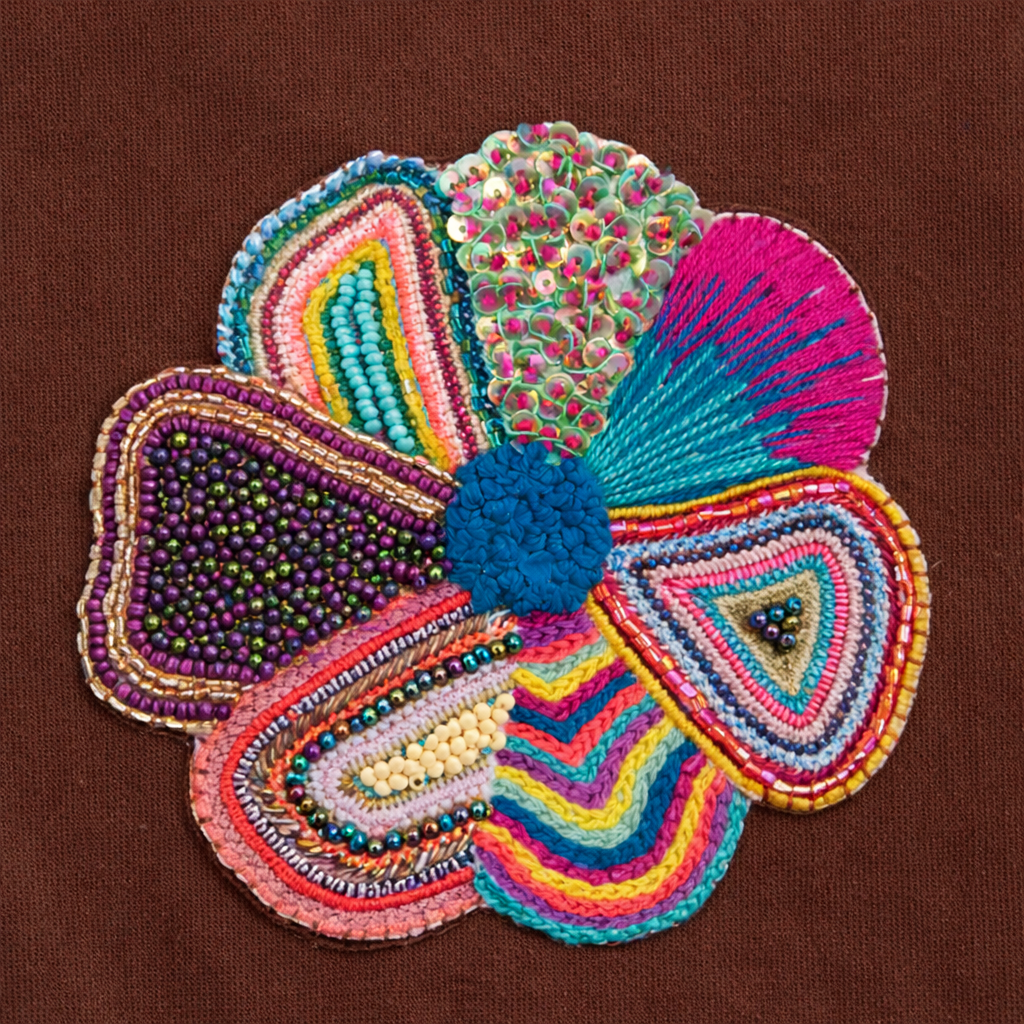 Embroidered T-Shirt Flor Pop