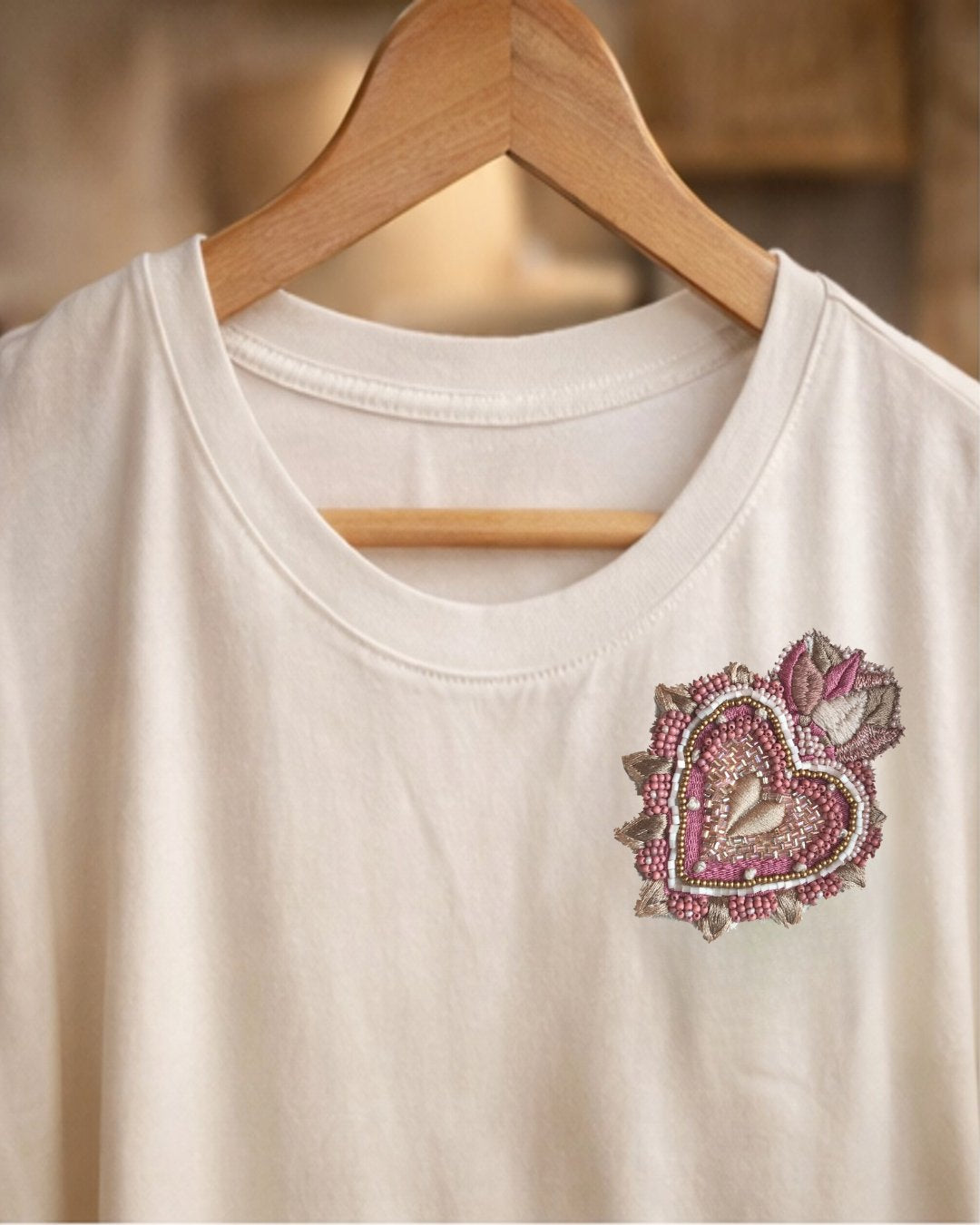 Embroidered T-Shirt Titlan