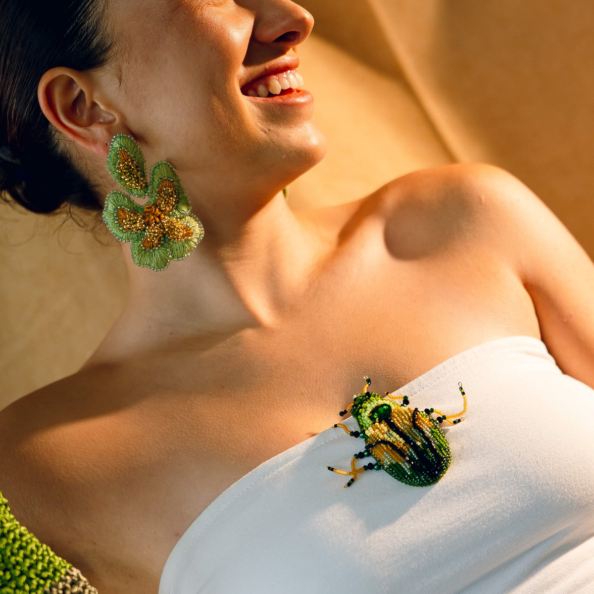 Escarabajo Brooch